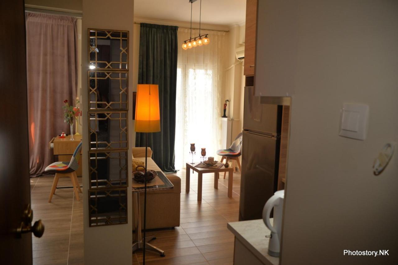 Kynosargous Square'S Apartment Athena Bagian luar foto