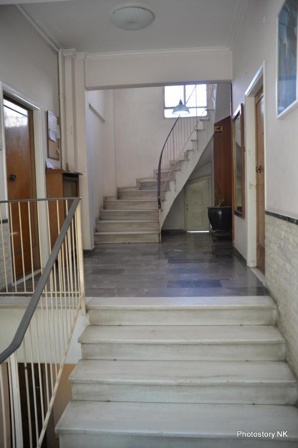 Kynosargous Square'S Apartment Athena Bagian luar foto