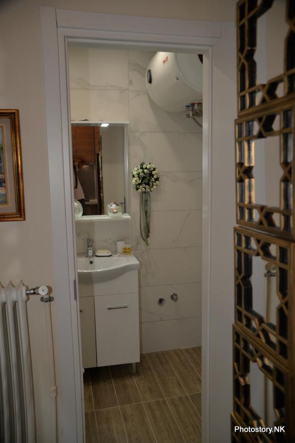 Kynosargous Square'S Apartment Athena Bagian luar foto