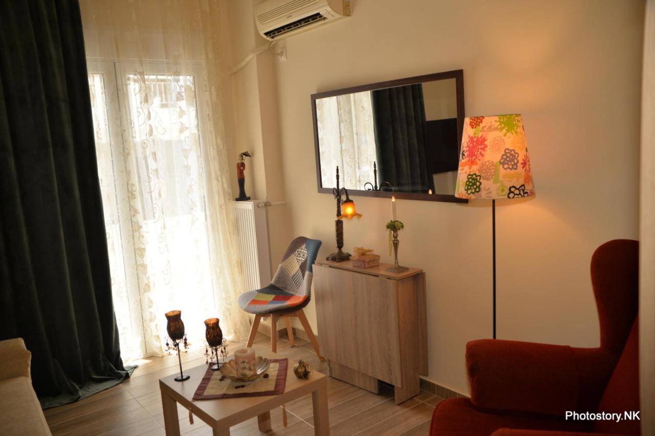 Kynosargous Square'S Apartment Athena Bagian luar foto